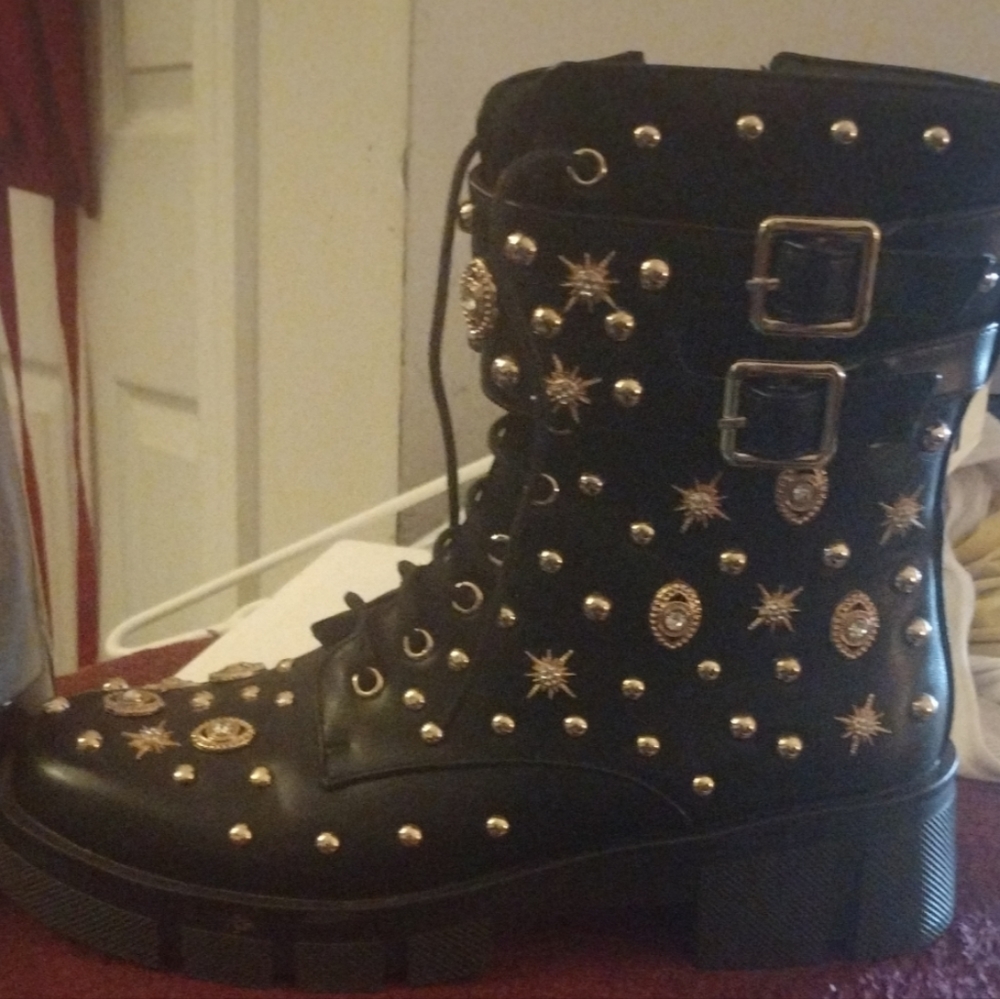 Azalea Wang combat boots